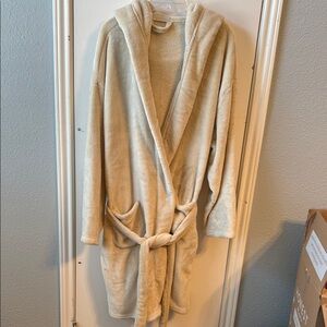 Cozy Cream Hooded Women's Robe